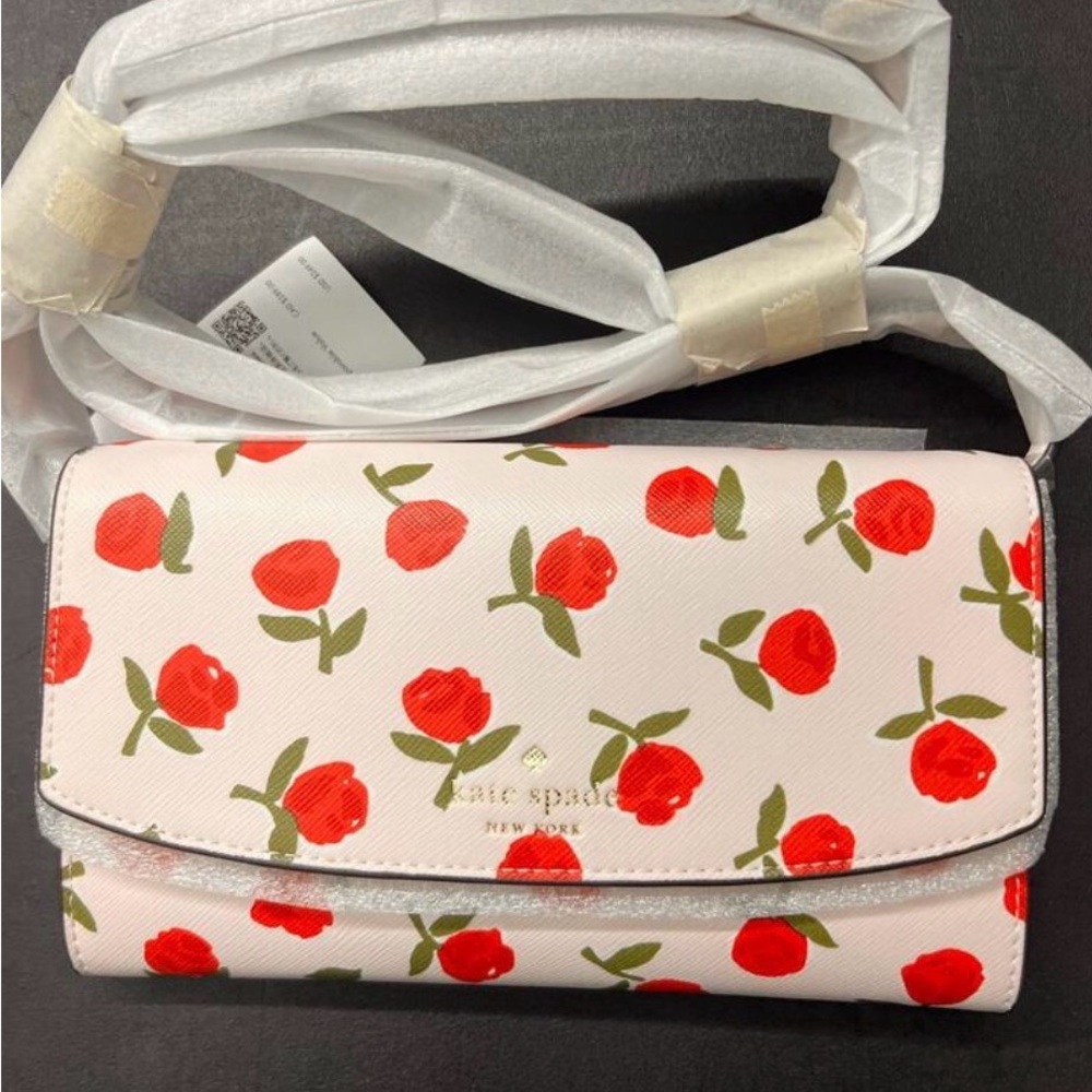 Kate Spade ♠️ Chic White Floral Crossbody Bag